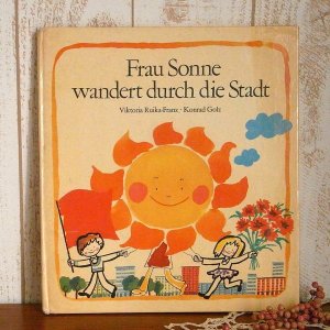 画像1: ドイツの古い絵本　Frau Sonne wandert durch die Stadt（太陽と街をさんぽ）