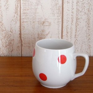 画像2: チェコ　赤い水玉のマグカップ