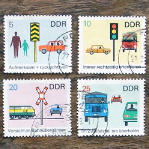画像1: 使用済切手　東ドイツ　交通安全（1969年）