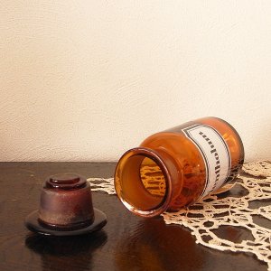 画像2: 蚤の市でみつけた薬品瓶