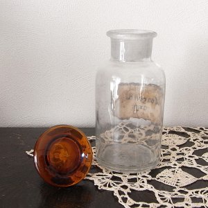 画像4: 蚤の市でみつけた古い薬品瓶