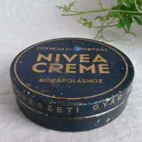 ハンガリー　古いニベアクリームの缶