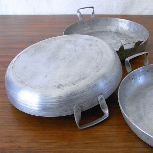 画像3: 古いアルミの薄型両手鍋